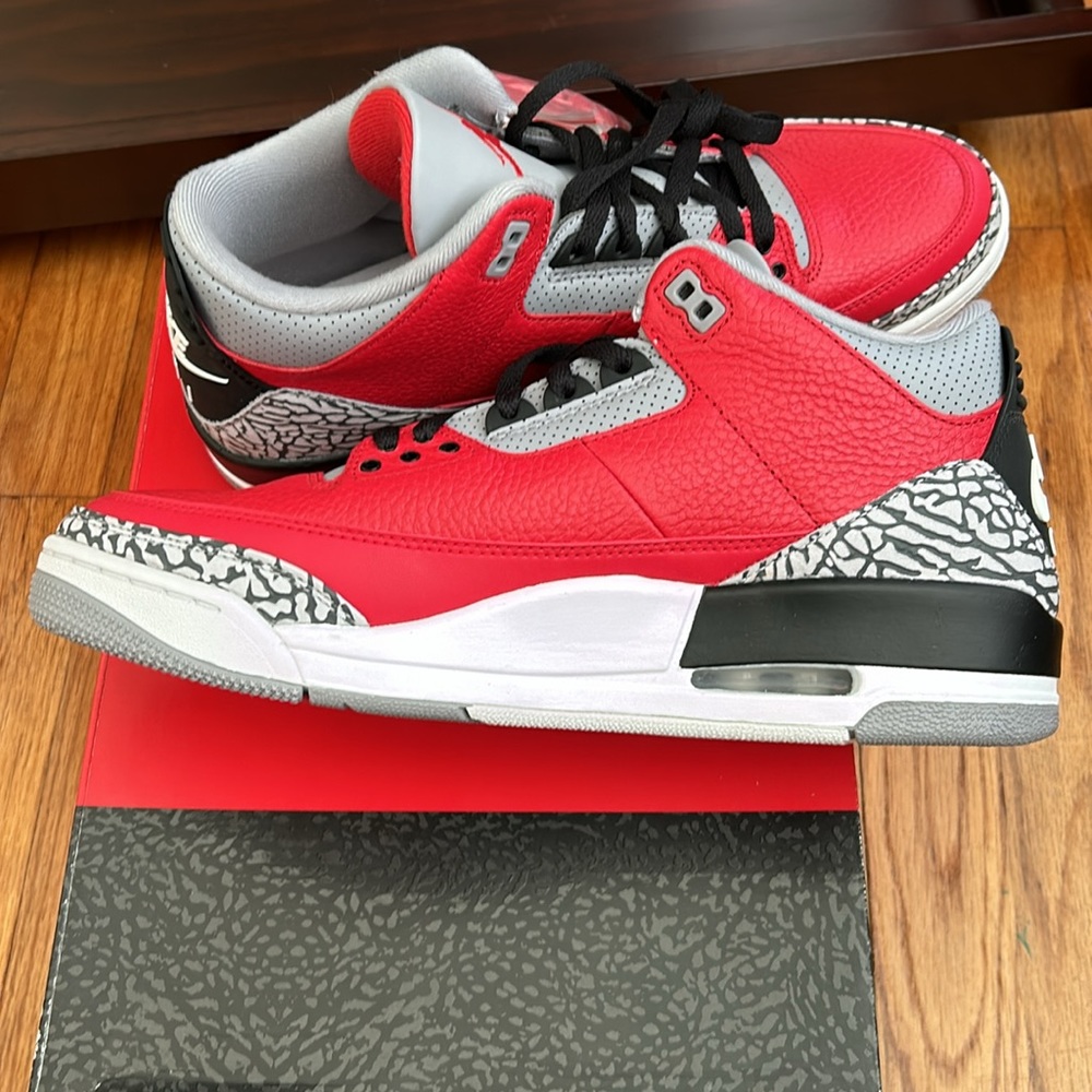 Air Jordan 3 Retro SE Unite Chicago - Picture 3 of 7